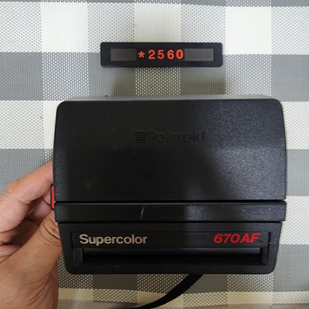 폴라로이드 슈퍼컬러 670 AF 즉석카메라