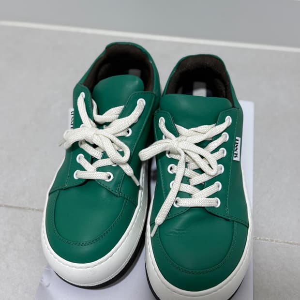 써네이 39사이즈 그린 팝니다