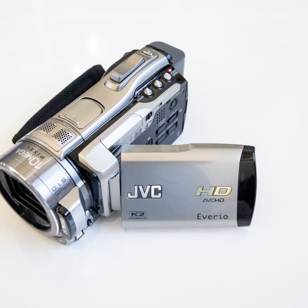 JVC GZ-HM1