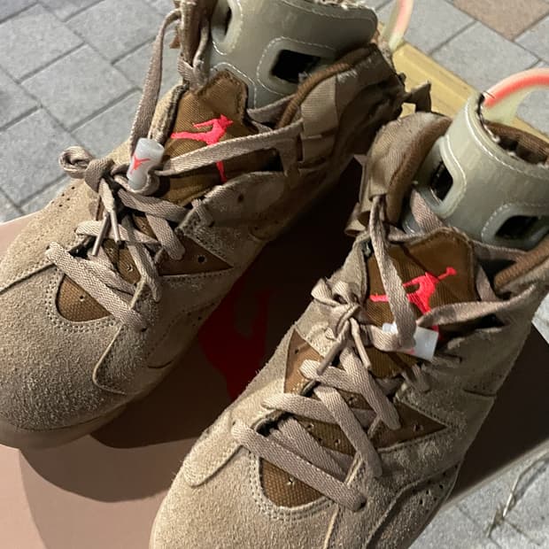 조던 6 x 트래비스 스캇 레트로 SP 브리티쉬 카키