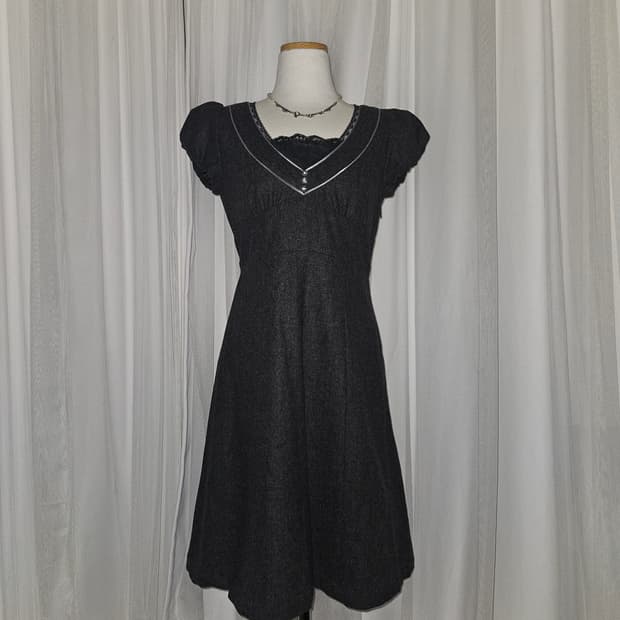 image 빈티지 윈터 차콜 퍼프 드레스