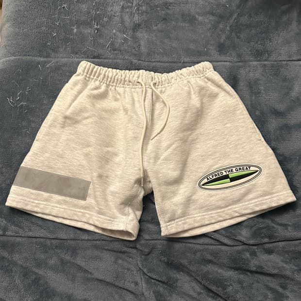 헤리티지플로스 반바지