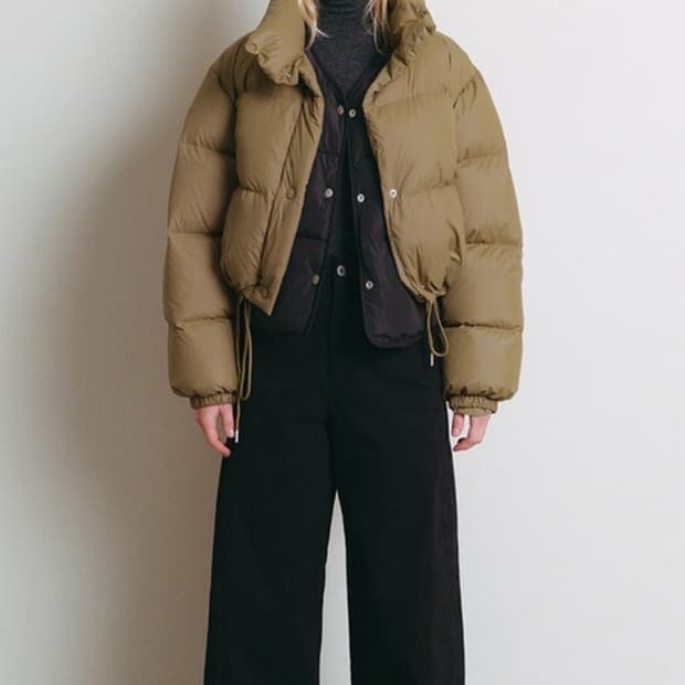 라우스트 크롭덕다운패딩 