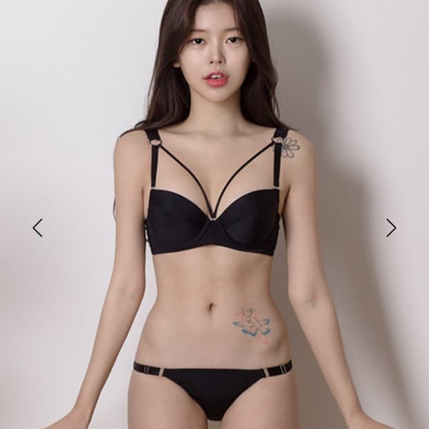 [새제품] 비나제이 미들브이 3/4컵 비키니 브라 블랙