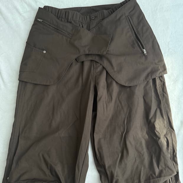 파르티멘토 레이어드 파라슈트 팬트 브라운s