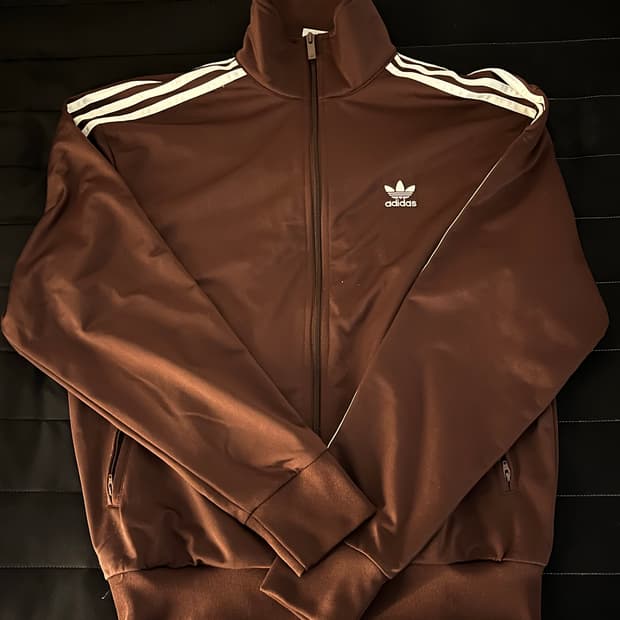 아디다스 져지 브라운 트랙탑 사이즈 s