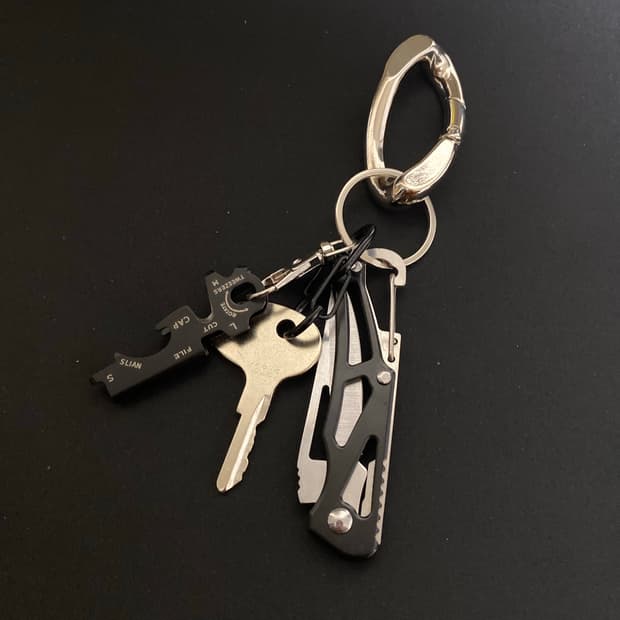 블랙 &실버 키링