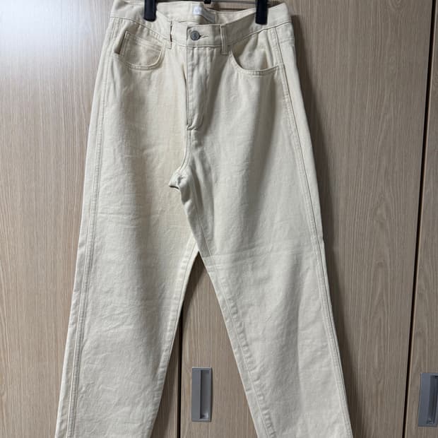 유니클로 아이보리 코듀로이 바지