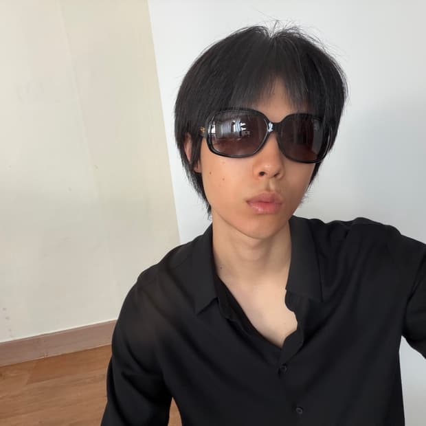 Gucci 2009 square sunglasses