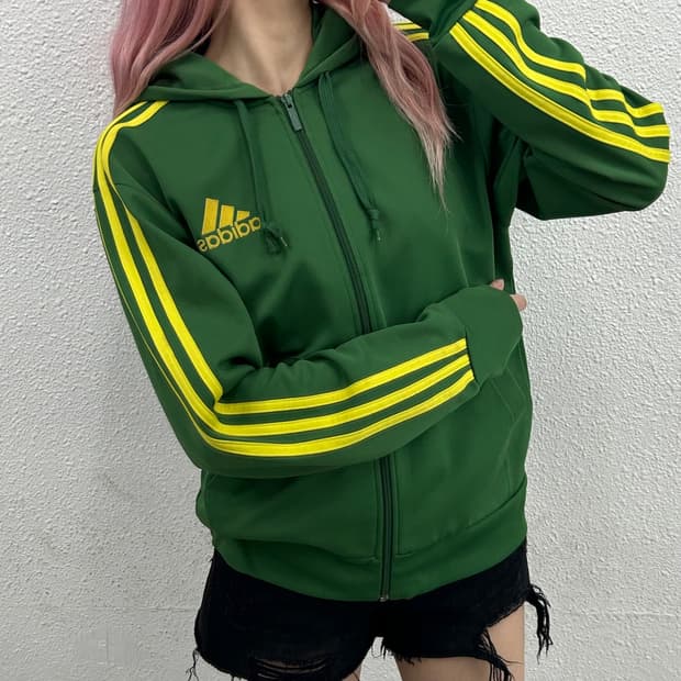 아디다스 옐로우라인 그린후드 트랙탑 100