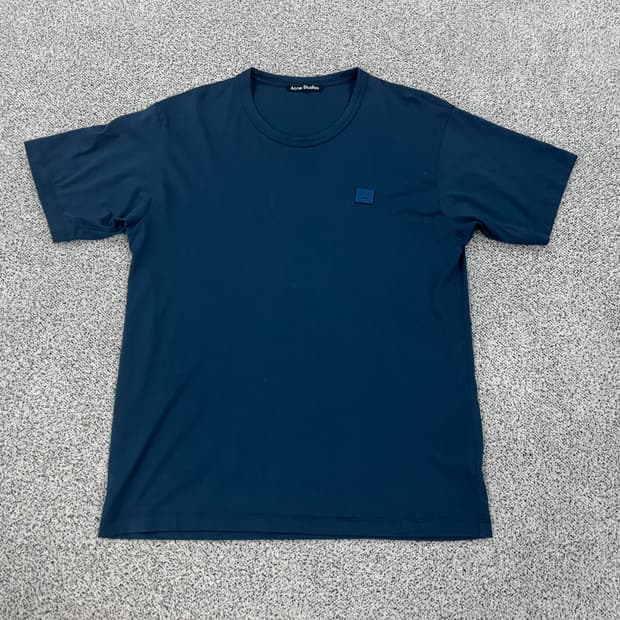 아크네스튜디오 신형 페이스로고 반팔티