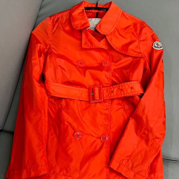몽클레어 키즈 바람막이 트렌치코트 자켓(10세)