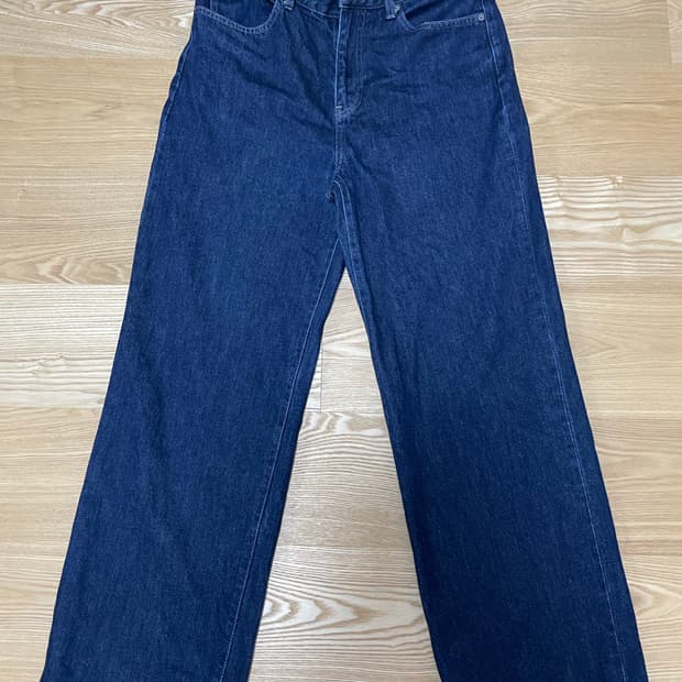 유니클로 와이드 스트레이트 데님 인디고