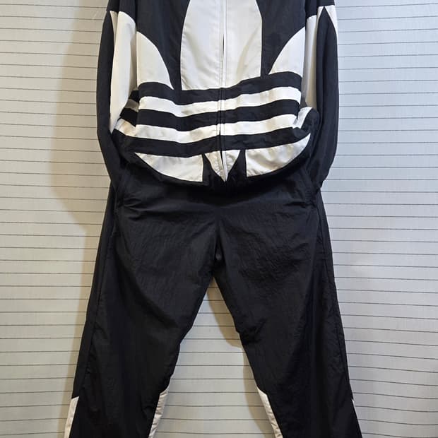 아디다스 블랙 트레이닝복 세트