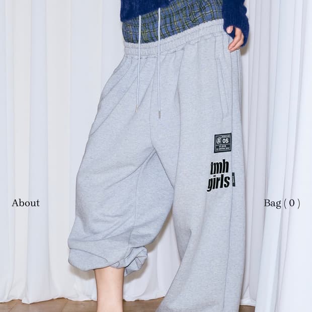 미스테리어스호텔 레이어드 스웻 pt 새깅 트레이닝 팬츠(잇지 유나 착용