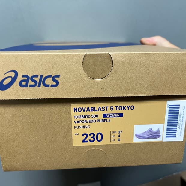 아식스 노바블라스트5 도쿄 여자230 사이즈