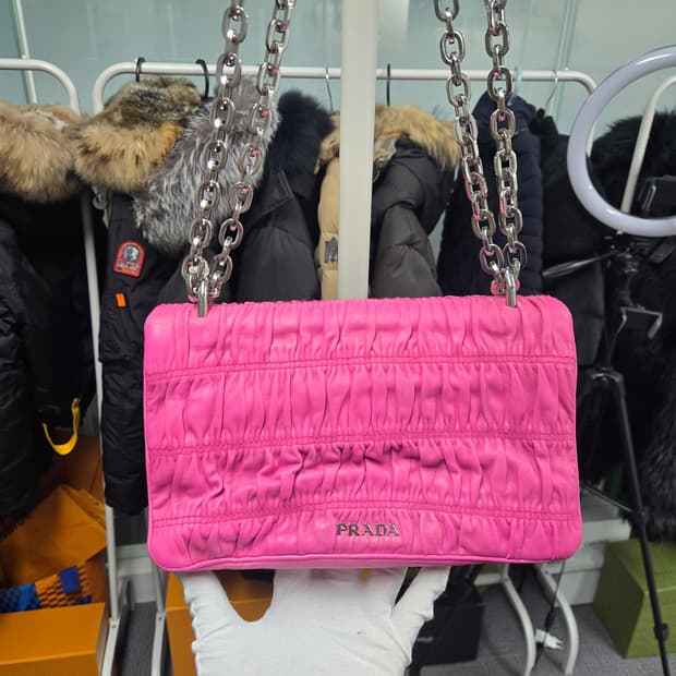 [특가][정품]프라다 고프레woc 체인백