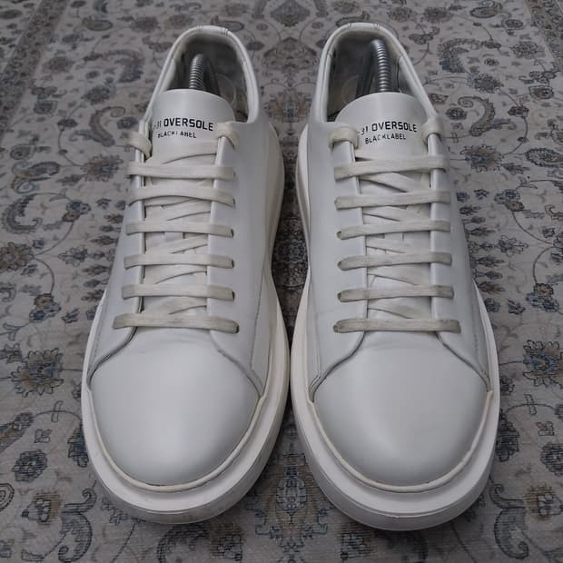 P-31 OVERSOLE 블랙라벨 화이트 스니커즈