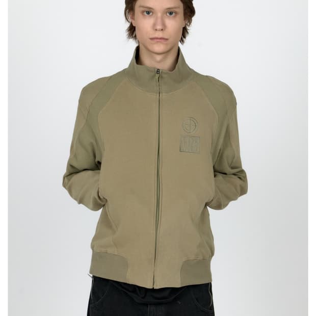 [S] 플라스틱프로덕트 contrast zipped 콘트라스트 집업 카키