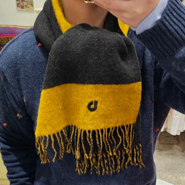 Charles Jourdan 머스타드 투톤 울 머플러