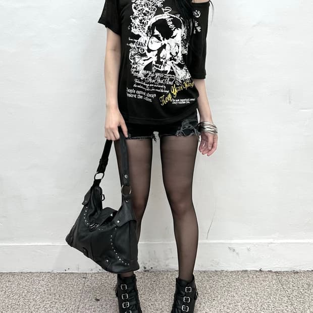 Skull printing see-through short