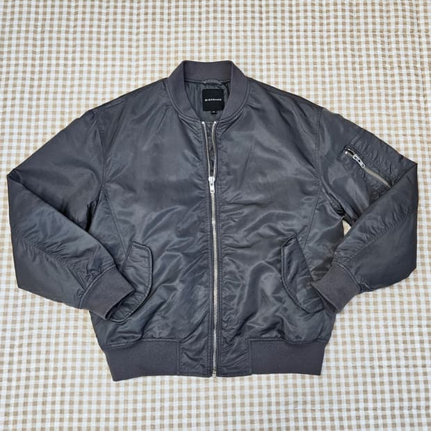 지오다노 간절기 항공점퍼 남자100