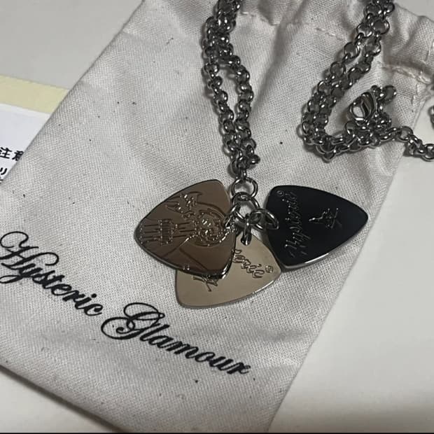 히스테릭 글래머 기타 피크 목걸이