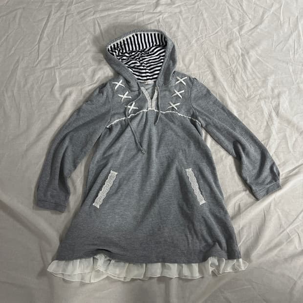 엑시즈팜 토끼 그레이 후드 원피스