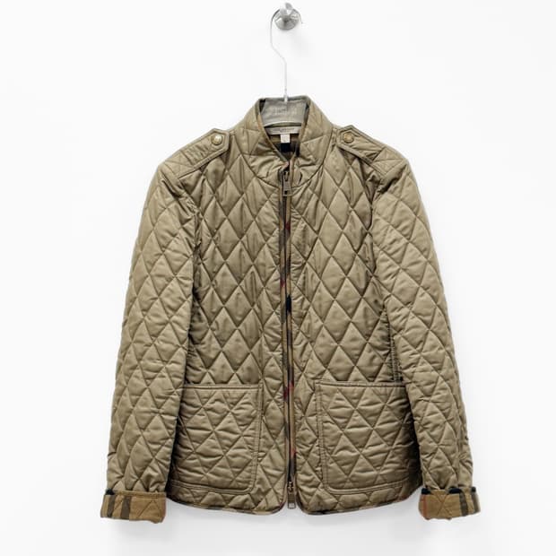버버리 브릿 다이아몬드 퀼팅 자켓