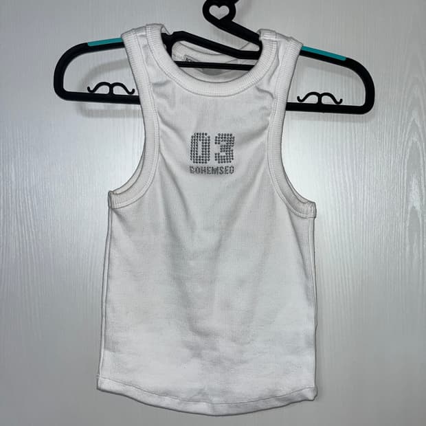 보헤미안서울 라인스톤 슬리브리스 크롭 탱크탑