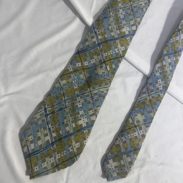 이세이미야케 디자인 스튜디오 아트 실크 넥타이