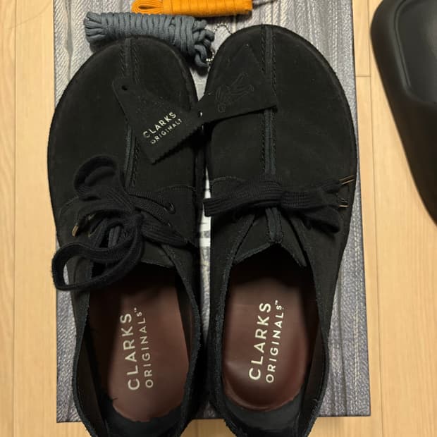 클락스 데저트 블랙