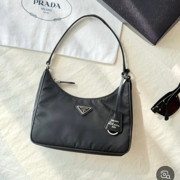 프라다 숏백