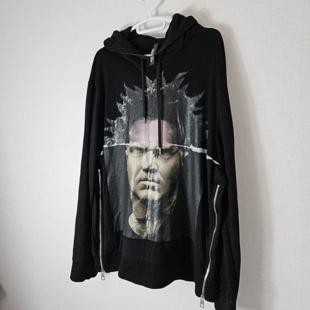 닐바렛 마르쿠르스 석고상 후드티셔츠 L (백화점 정품)