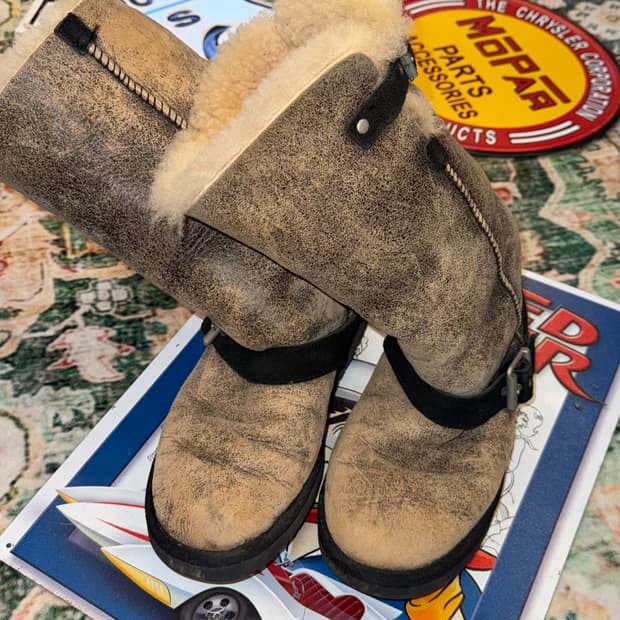 UGG 어그 클래식 쇼트 딜런 무스탕 롱 부츠 