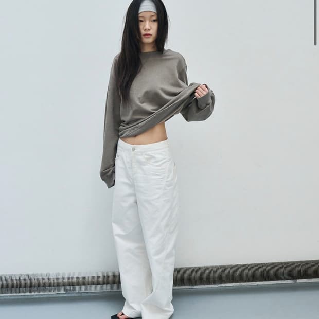Letter 피크먼트 스웻셔츠