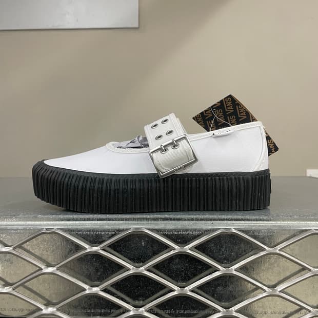 반스 메리제인 크리퍼 슬립온 235 (새상품)