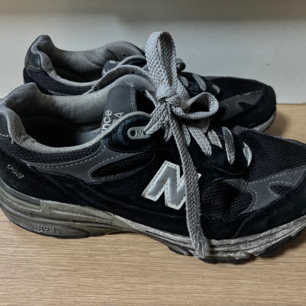 235 뉴발란스 블랙 993