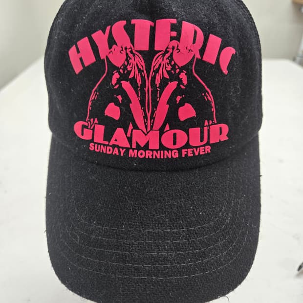 히스테릭 글래머 블랙 볼캡 모자