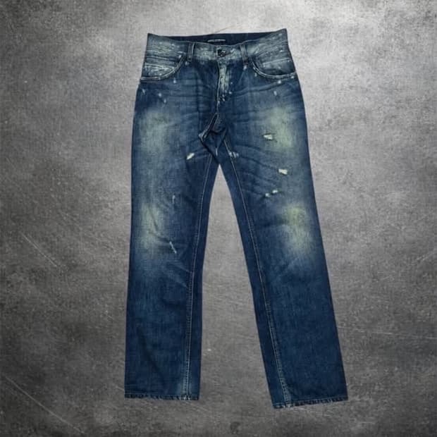10/SS 14 CLASSIC LINE destroyed denim