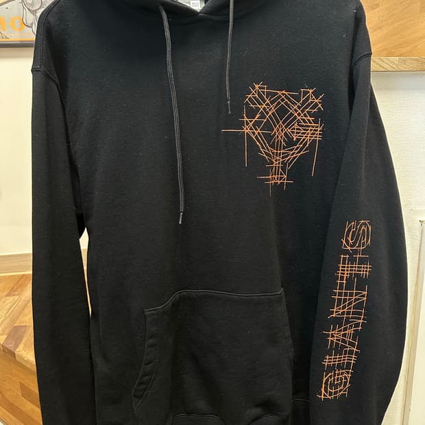 더 솔로이스트 x 뉴에라 후드티