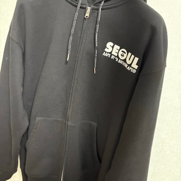 에이프 서울 후드집업