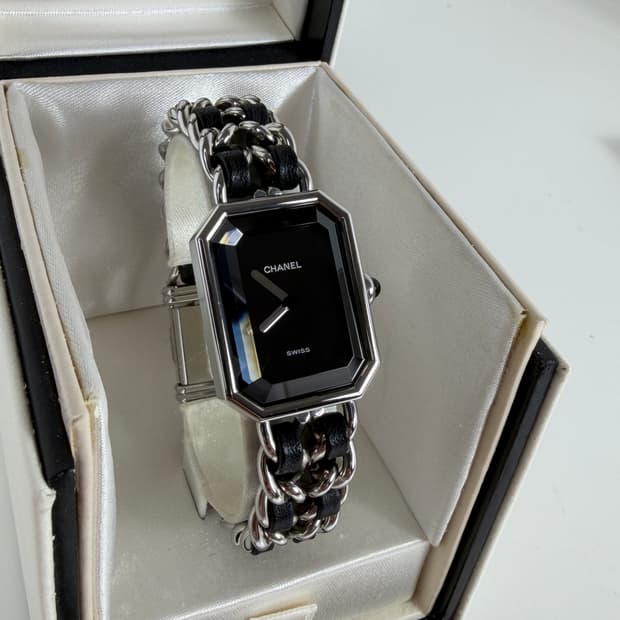 샤넬 프리미에르 실버 여성시계 M