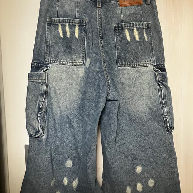 커브드 카고팬츠