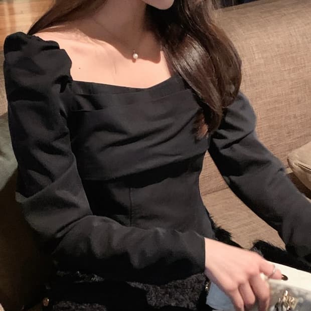 제니오 클린스퀘어 블라우스 (블랙, s)