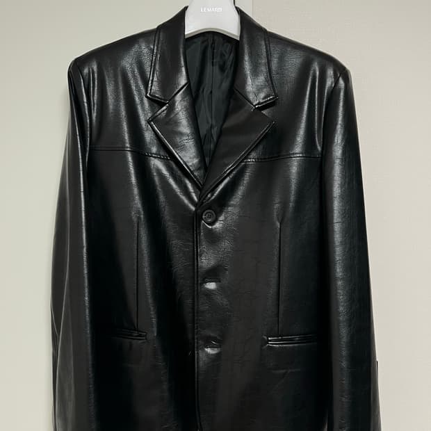 르마드 비건레더 블레이저