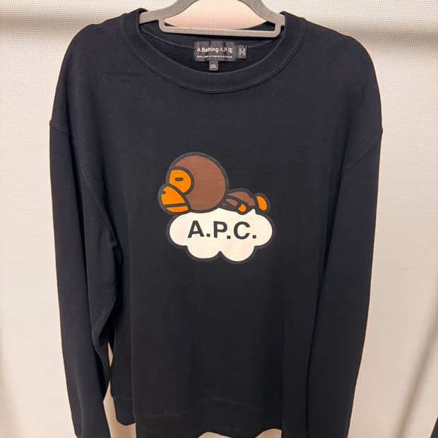 베이프XA.P.C 맨투맨 (2XL)