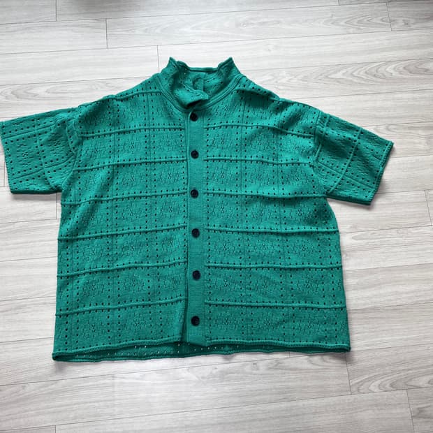 엑스톤즈 XTK031 펀칭 반팔 니트 가디건 (GREEN)