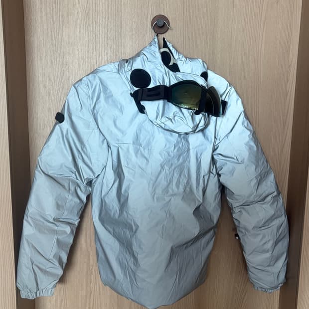 AI riders reflective silver 패딩 보드복 (새상품)