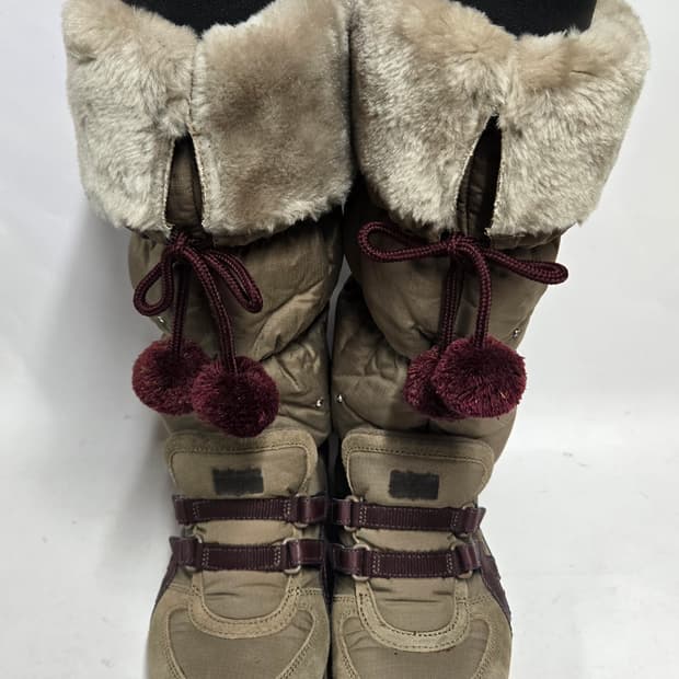 오니츠카타이거 스니커즈 퍼 부츠 225